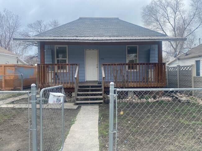 Building Photo - 856 S 900 W