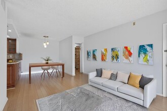 Building Photo - 130 Cypress Club Dr