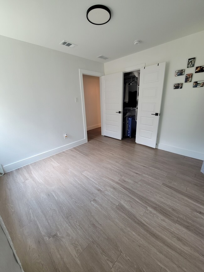 Photo - 1132 Dumane St House