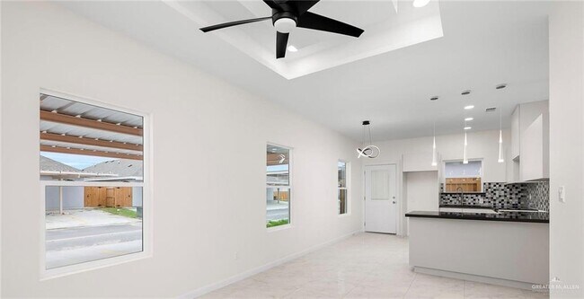 Foto del edificio - 907 North Blair Avenue