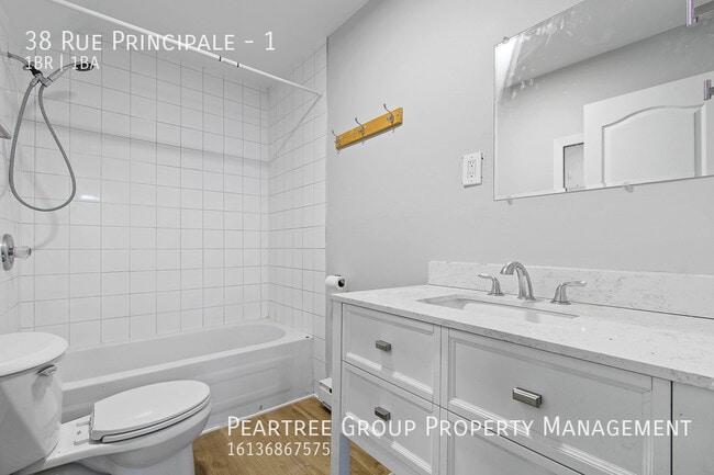 Photo du bâtiment - Perfect Principale** -Newly Renovated--Ayl...