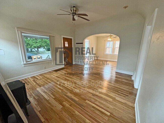 Foto del edificio - 1322 Claremont Ave