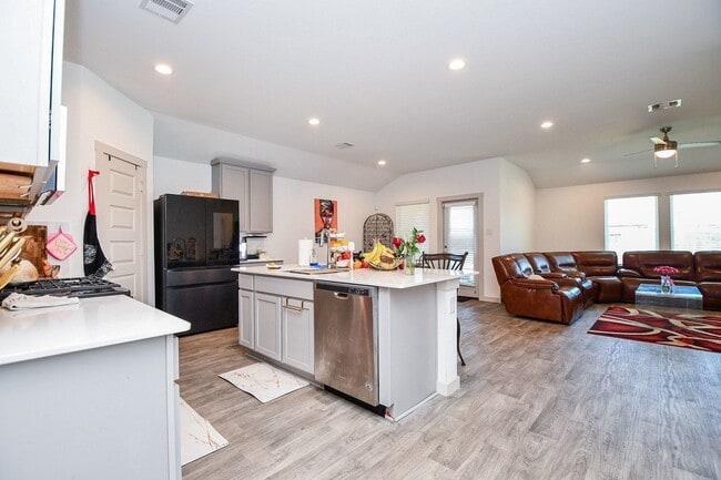 Building Photo - 8134 Sugar Cane Ln