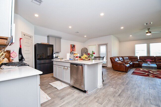 Foto del edificio - 8134 Sugar Cane Ln