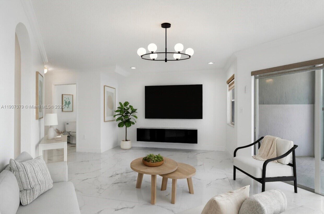 Foto principal - 14308 SW 120th Ct