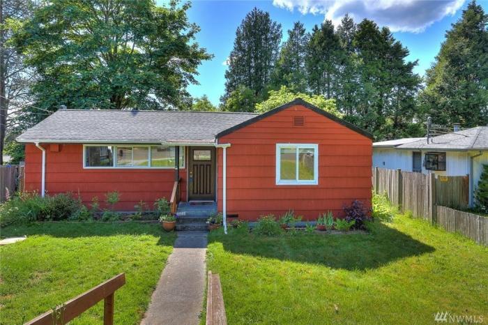 Primary Photo - 2 bedroom in Seattle WA 98125