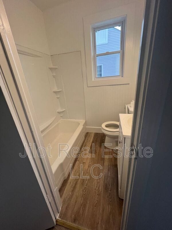 Foto del edificio - 3374 Colville Ave