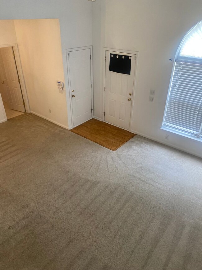 Foto del edificio - 3304 Summerfield Ridge Ln