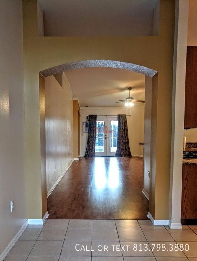 Building Photo - 10128 Heather Sound Dr