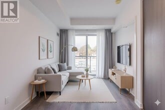 Building Photo - 65 Curlew Dr