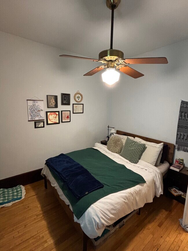 Bedroom 1 - 2544 Aldrich Ave S