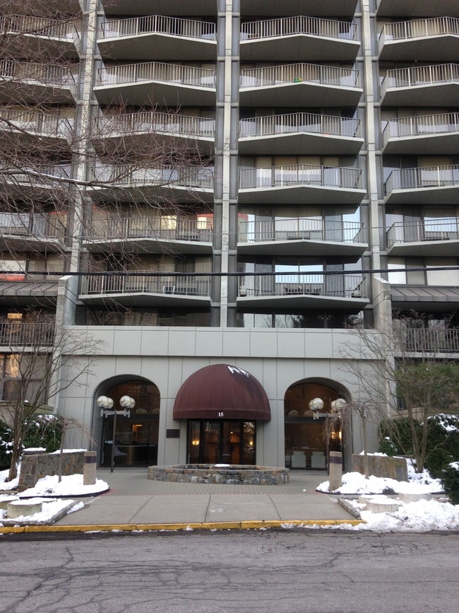 15 Stewart Pl, White Plains, NY 10603 Apartment for Rent in White