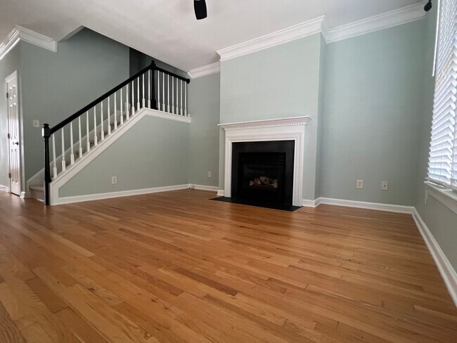 Foto del edificio - 101 Madison Grove Pl