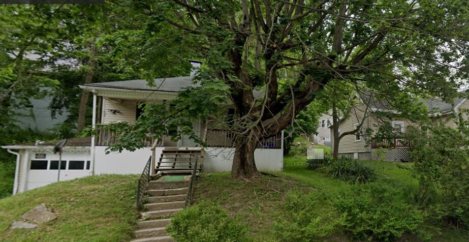 Primary Photo - 208 Hull St
