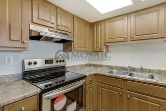 Building Photo - 3810 N Maryvale Pkwy