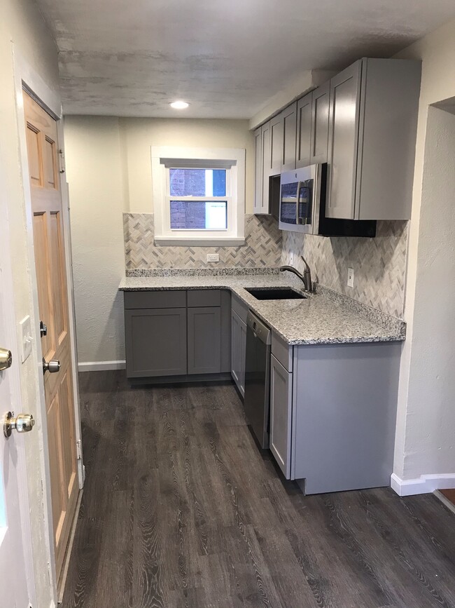 Building Photo - 414 S Trenton Ave