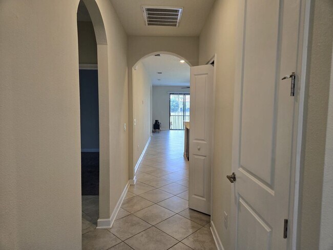 Foto del edificio - 9006 Azalea Sands Ln