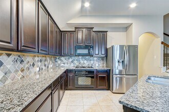 Building Photo - 9419 Sparrow Creek Ct