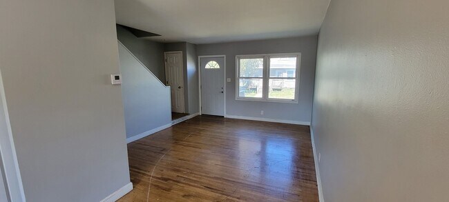 Foto del edificio - 2 bedroom townhouse for rent!