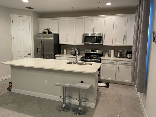 Photo - 903 Brutus Terrace Townhome