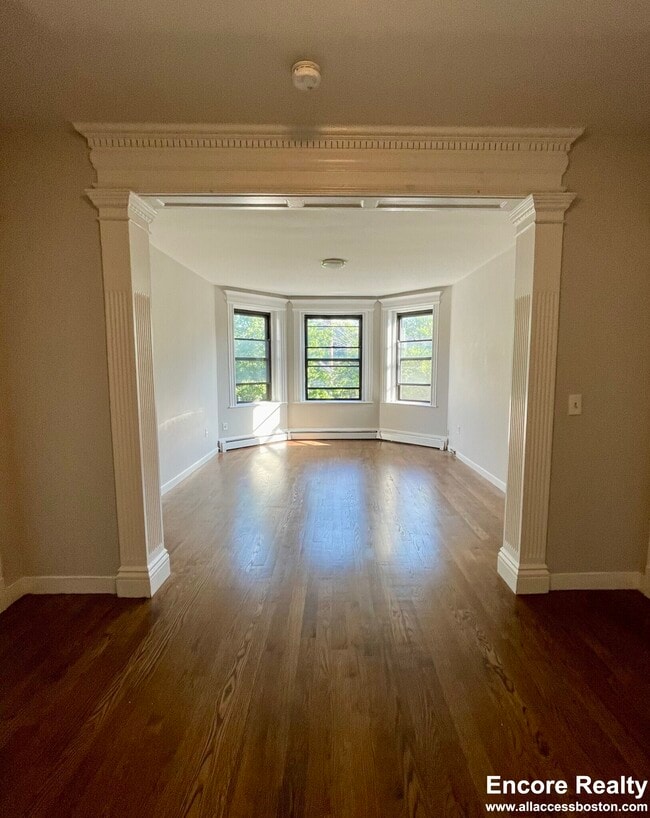 Building Photo - 17 Stearns Rd