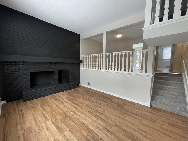Foto del edificio - 7411 W Franklin Ave