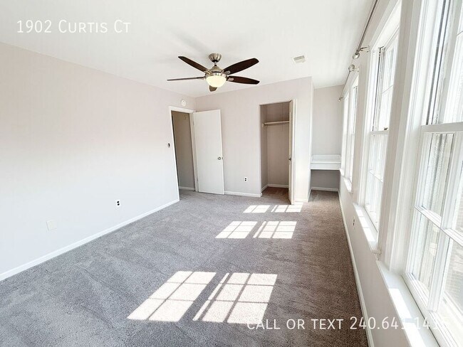 Foto del edificio - 1902 Curtis Ct SE