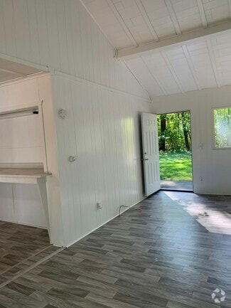 Building Photo - 4472 Brott Rd
