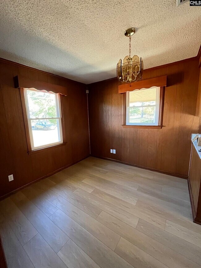Building Photo - 137 Dickert Dr