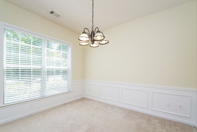 Building Photo - 1127 Dunedin Trail
