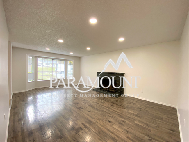 Foto del edificio - Newly Renovated 3 Bedroom!