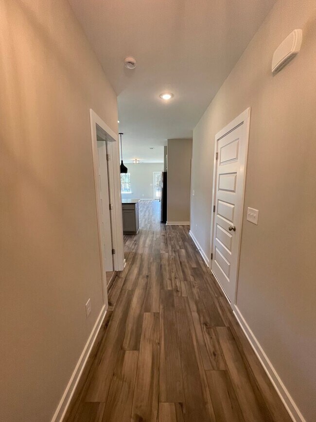 Foto del edificio - New Construction Home for Rent in Riversid...