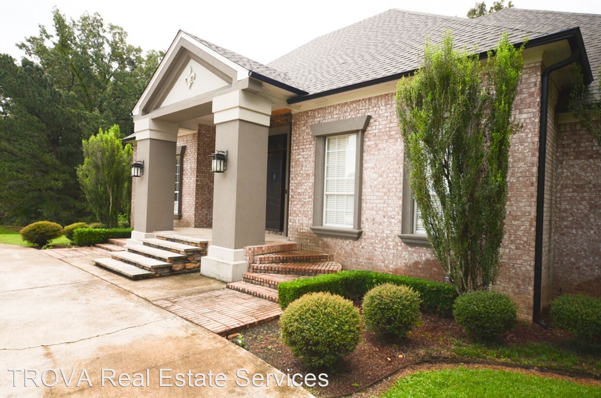 Primary Photo - 5 br, 3.5 bath House - 3910 Water Oak