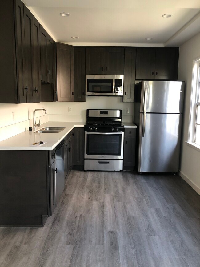 Foto del edificio - 5960 Guthrie Ave