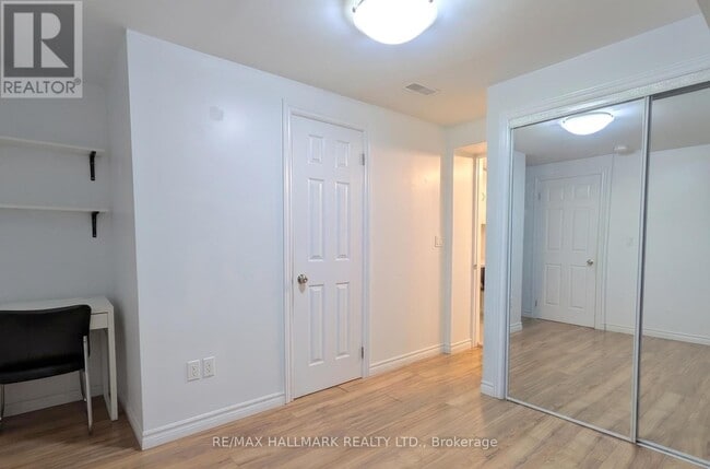 Building Photo - 14 Innes Ave