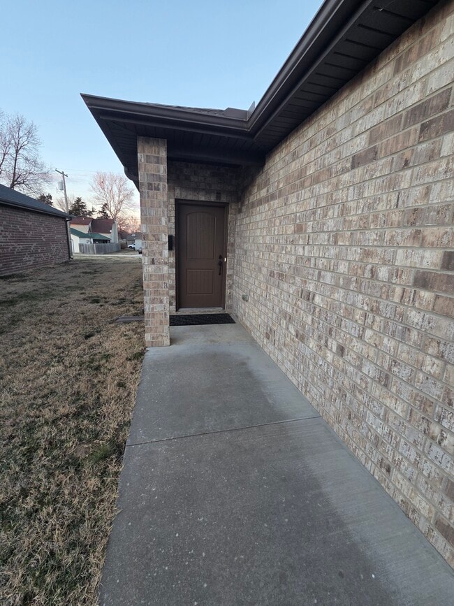 Foto del edificio - 719-713 13th St