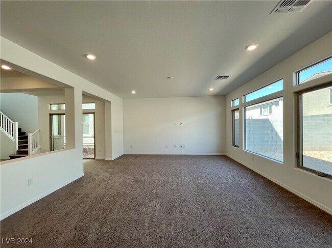 Building Photo - 668 Soaring Wings Ave