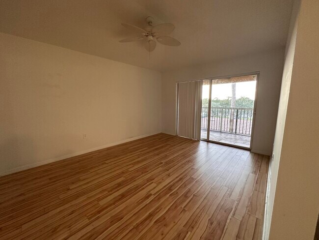 Foto del edificio - 3627 NW Mediterranean Ln