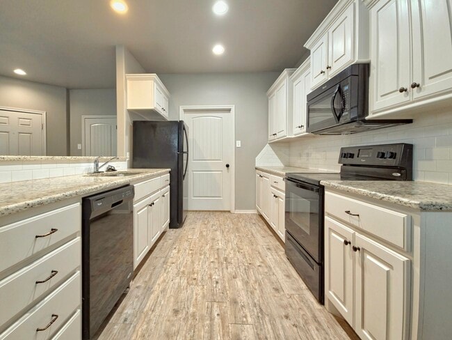 Building Photo - 1109 Preston Trails