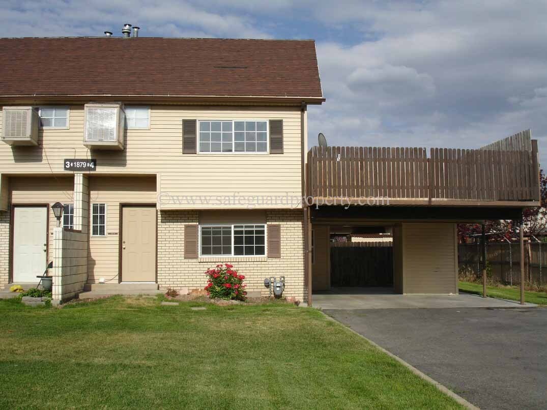 Primary Photo - Spacious 2 Bedroom Multi-Level Townhome