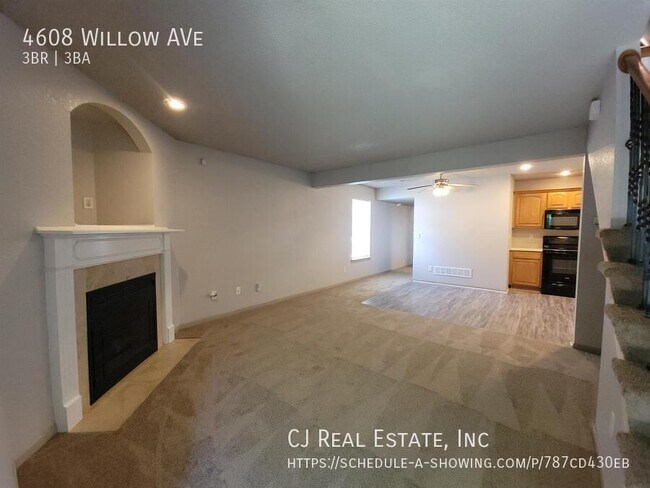 Foto del edificio - 4608 Willow Ave