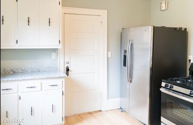 Building Photo - 2 br, 2 bath Apartment - 4054 Pillsbury Ave S