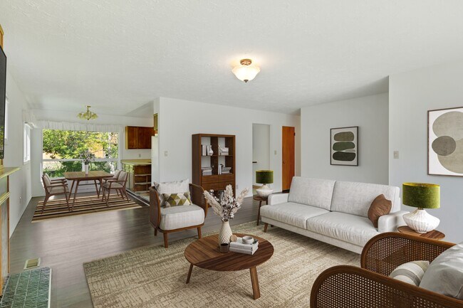 living room - 2405 Duncan Dr
