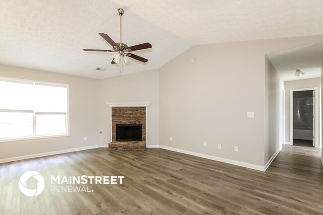 Foto del edificio - 125 Waters Edge Dr