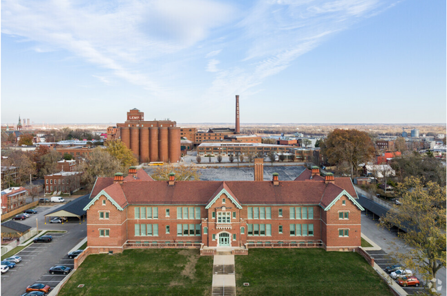 Interior Photo - Shepard School Lofts