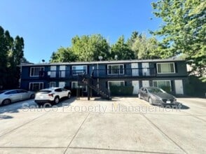 Building Photo - 5558 SW Beaverton Hillsdale Hwy