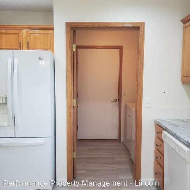 Building Photo - 4 br, 3 bath House - 7711 S 21st St.