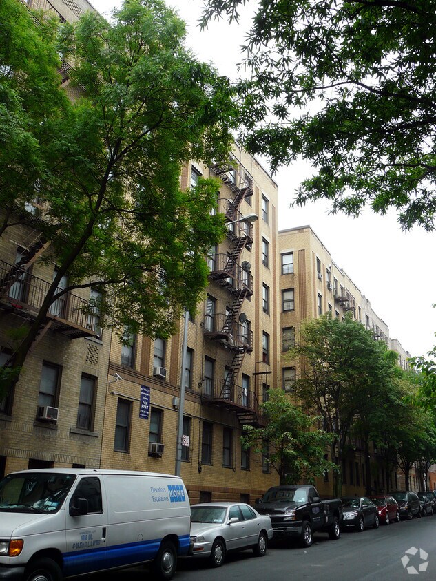 Foto del edificio - 3530 Dekalb Ave