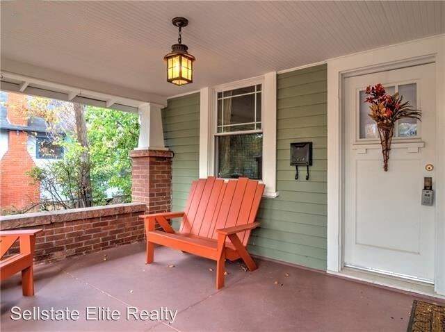 Building Photo - 3 br, 2 bath House - 420 E San Rafael St