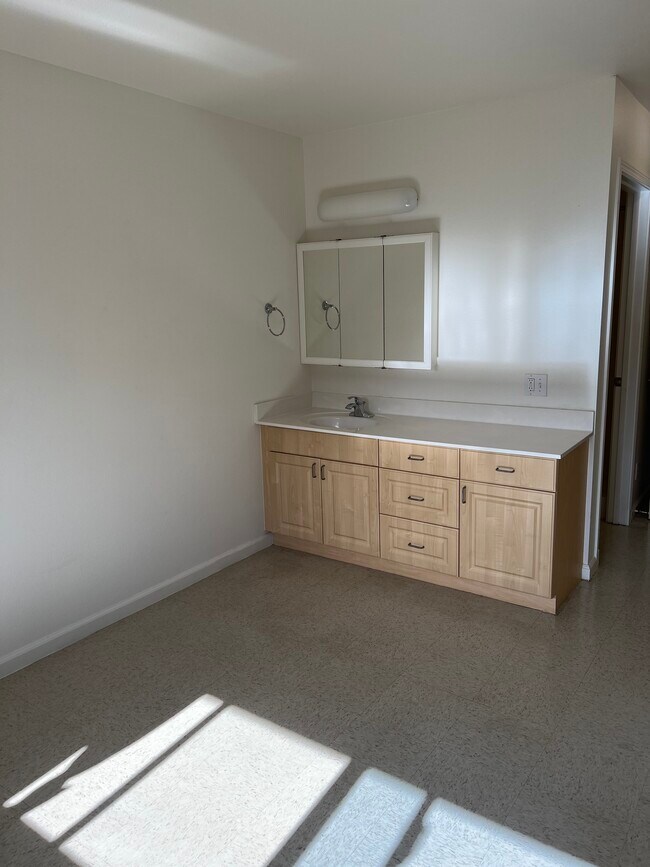 Foto del edificio - 2249 Seaview Ave